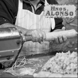 Hermanos Alonso S.L. - El Origen Desde 1940 vinculados a la comercialización y producción de ibéricos.
